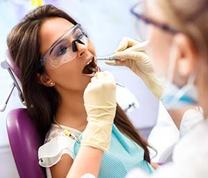 The Dangers of Root Canal Teeth in Fort Lauderdale area